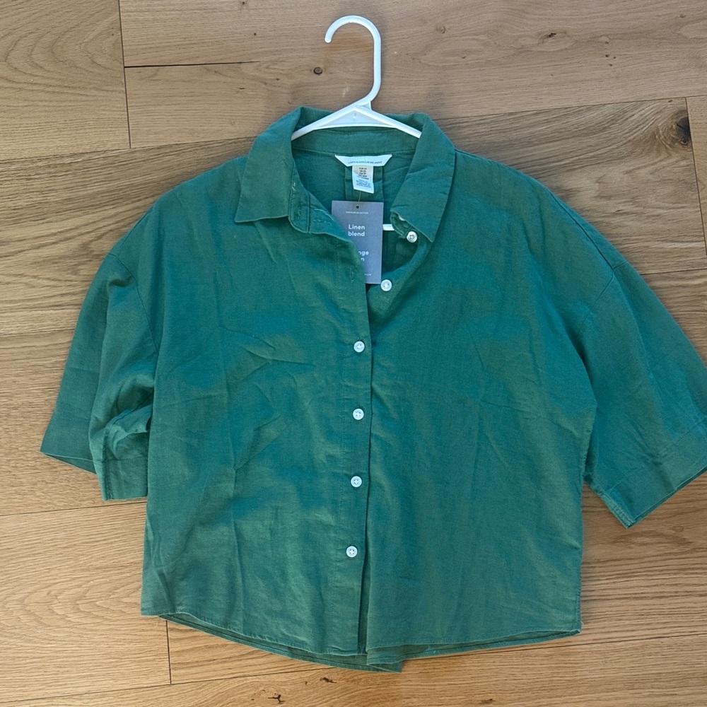 H&M linen blend NWT XS button down in Kelly Green